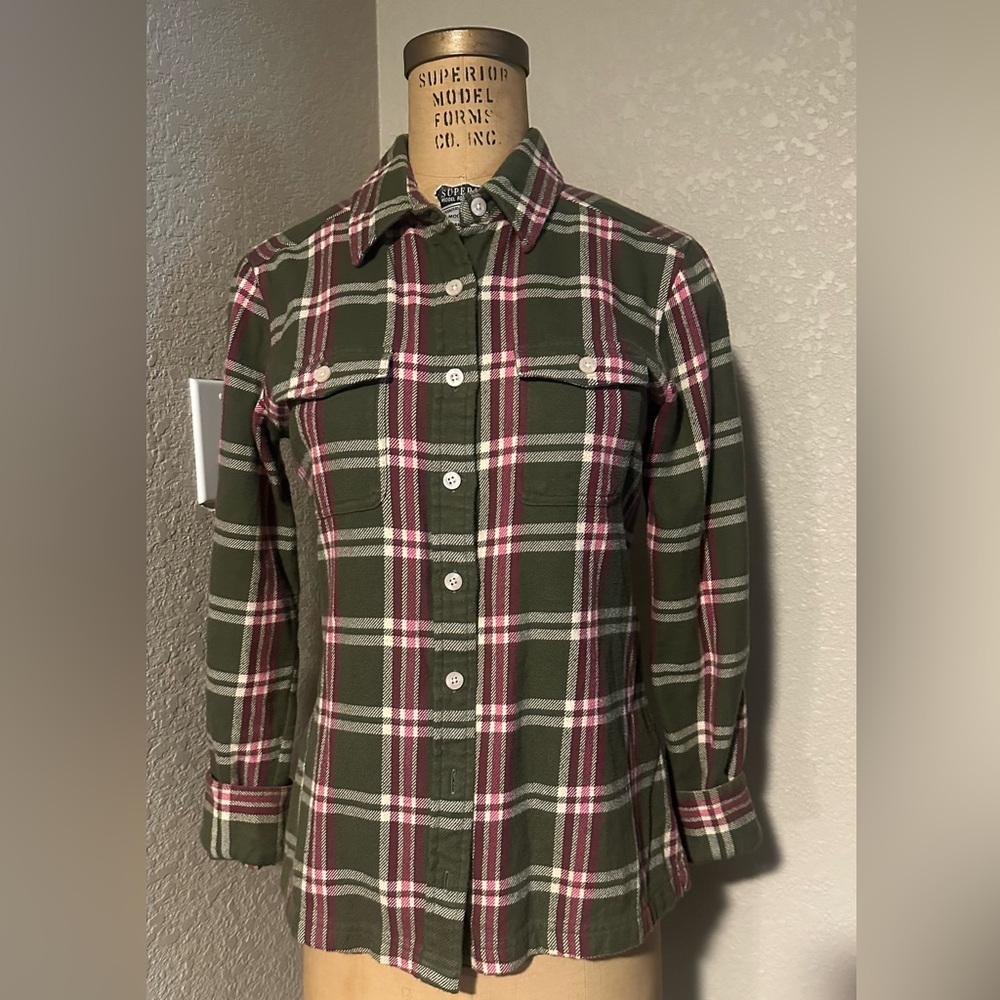 Patagonia Women’s Fitted Organic Cotton Plaid Shirt - Green and Pink